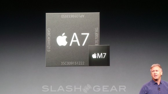 Ngoài con chip A7, iPhone 5s còn được trang bị thêm một con chip phụ M7
