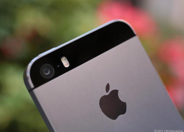 Camera của iPhone 5s được trang bị đèn Flash LED kép