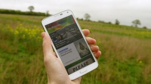Samsung đã thiết kế Galaxy S5 dể dễ dàng sử dụng bằng 1 tay