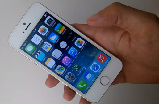iPhone 5s nhái được làm nút Home giống hệt với phiên bản chính hãng
